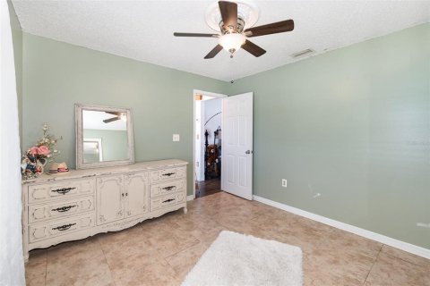 House in Orlando, Florida 4 bedrooms, 214.51 sq.m. № 1690347 - photo 25