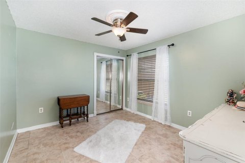 House in Orlando, Florida 4 bedrooms, 214.51 sq.m. № 1690347 - photo 24