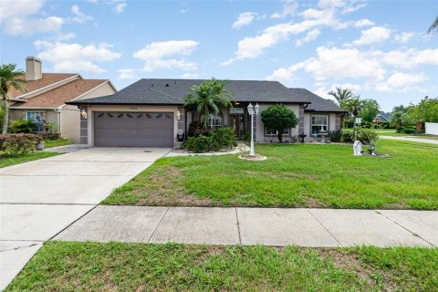 House in Orlando, Florida 4 bedrooms, 214.51 sq.m. № 1690347 - photo 2