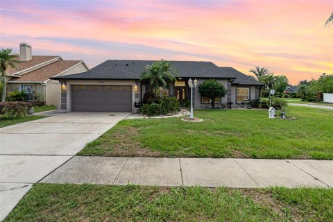 House in Orlando, Florida 4 bedrooms, 214.51 sq.m. № 1690347 - photo 1