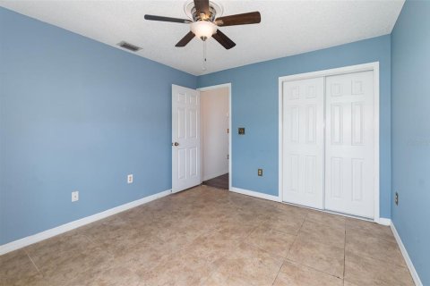House in Orlando, Florida 4 bedrooms, 214.51 sq.m. № 1690347 - photo 23