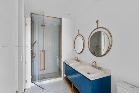 Condo in Miami, Florida, 1 bedroom  № 1860893 - photo 26