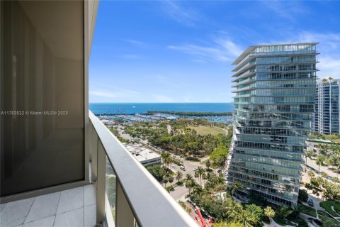 Condo in Miami, Florida, 1 bedroom  № 1860893 - photo 30