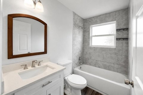Casa en venta en Orlando, Florida, 4 dormitorios, 188.68 m2 № 2291159 - foto 19