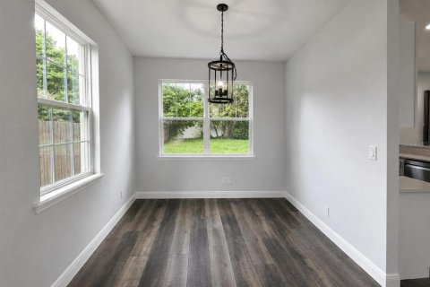 Casa en venta en Orlando, Florida, 4 dormitorios, 188.68 m2 № 2291159 - foto 4