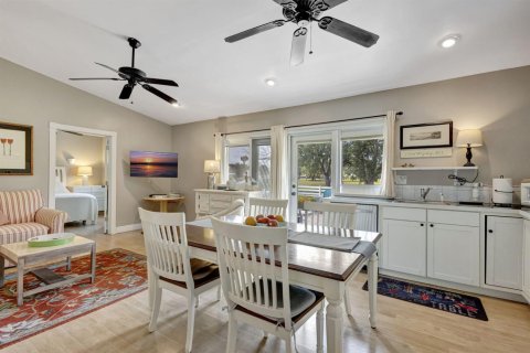 Casa en venta en Port St. Lucie, Florida, 4 dormitorios, 197.7 m2 № 2078088 - foto 27
