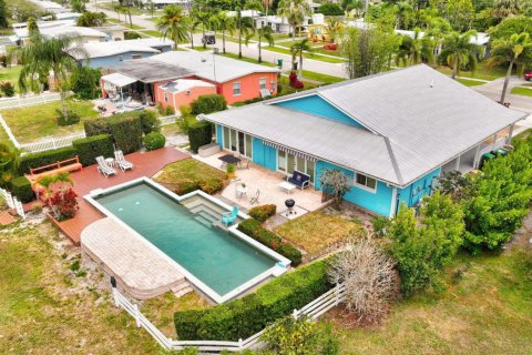 Casa en venta en Port St. Lucie, Florida, 4 dormitorios, 197.7 m2 № 2078088 - foto 4