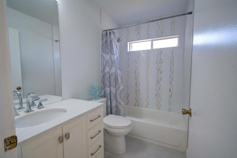 House in Orlando, Florida 3 bedrooms, 146.04 sq.m. № 1734791 - photo 29