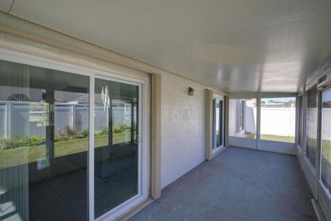 House in Orlando, Florida 3 bedrooms, 146.04 sq.m. № 1734791 - photo 20