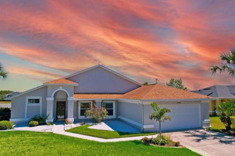 House in Orlando, Florida 3 bedrooms, 146.04 sq.m. № 1734791 - photo 1