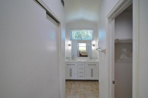 House in Orlando, Florida 3 bedrooms, 146.04 sq.m. № 1734791 - photo 24