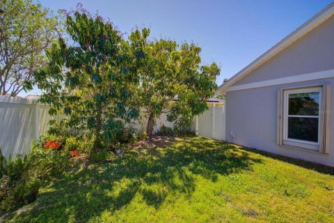 House in Orlando, Florida 3 bedrooms, 146.04 sq.m. № 1734791 - photo 18