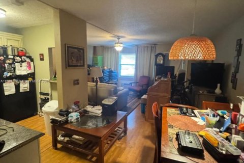 House in West Palm Beach, Florida 1 bedroom, 63.55 sq.m. № 1725966 - photo 14