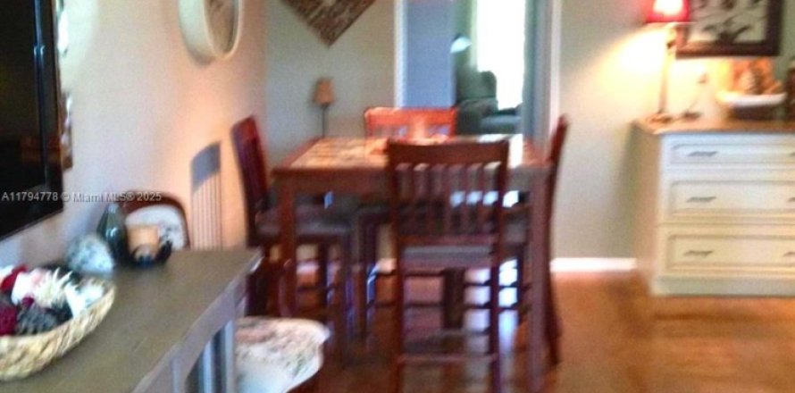 House in West Palm Beach, Florida 1 bedroom, 63.55 sq.m. № 1725966