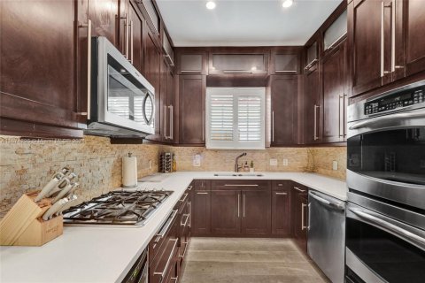 House in Miami Beach, Florida 3 bedrooms № 1764377 - photo 4
