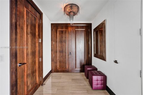 Copropriété à louer à Sunny Isles Beach, Floride: 4 chambres, 428.19 m2 № 2155142 - photo 12