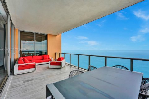 Copropriété à louer à Sunny Isles Beach, Floride: 4 chambres, 428.19 m2 № 2155142 - photo 7
