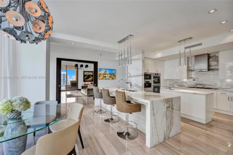 Copropriété à louer à Sunny Isles Beach, Floride: 4 chambres, 428.19 m2 № 2155142 - photo 19