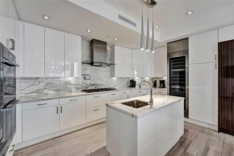 Copropriété à louer à Sunny Isles Beach, Floride: 4 chambres, 428.19 m2 № 2155142 - photo 26