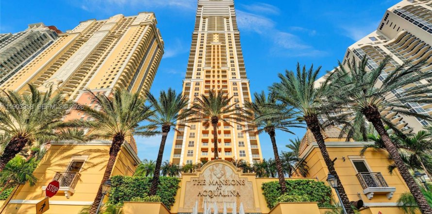 Condo à Sunny Isles Beach, Floride, 4 chambres  № 2155142