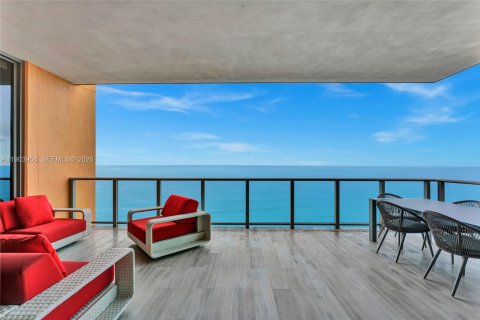 Copropriété à louer à Sunny Isles Beach, Floride: 4 chambres, 428.19 m2 № 2155142 - photo 6