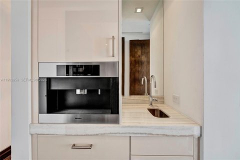 Copropriété à louer à Sunny Isles Beach, Floride: 4 chambres, 428.19 m2 № 2155142 - photo 30