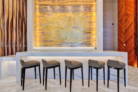 Copropriété à louer à Sunny Isles Beach, Floride: 4 chambres, 428.19 m2 № 2155142 - photo 4