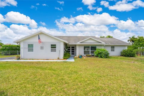 Villa ou maison à vendre à Homestead, Floride: 3 chambres, 170.85 m2 № 2186872 - photo 23