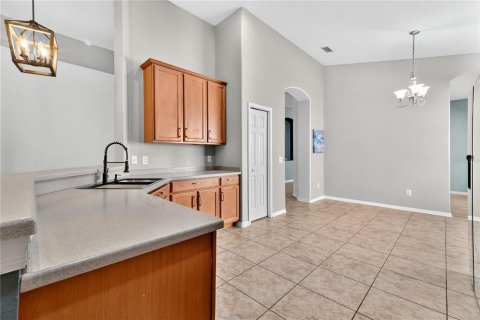 House in Riverview, Florida 3 bedrooms, 190.26 sq.m. № 1894704 - photo 11