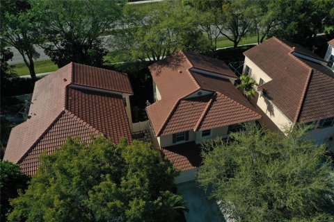 Villa ou maison à vendre à Coral Springs, Floride: 4 chambres, 182.18 m2 № 2085178 - photo 5
