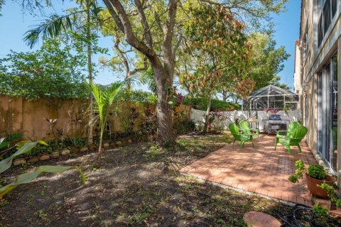 Villa ou maison à vendre à Coral Springs, Floride: 4 chambres, 182.18 m2 № 2085178 - photo 23