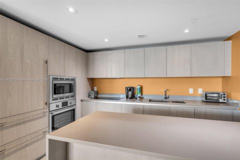 Condo in Hollywood, Florida, 2 bedrooms  № 1790602 - photo 21