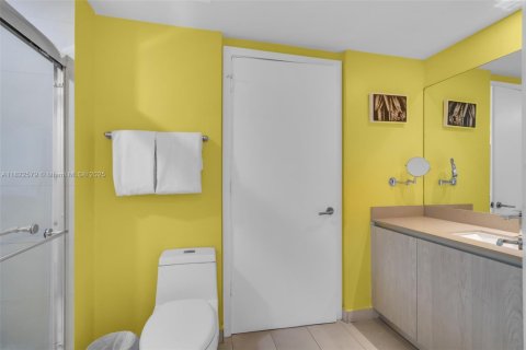 Condo in Hollywood, Florida, 2 bedrooms  № 1790602 - photo 27