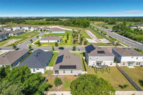 House in Haines City, Florida 4 bedrooms, 148.36 sq.m. № 2107782 - photo 29