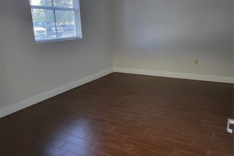 Commercial property in Venice, Florida 193.61 sq.m. № 1833582 - photo 2