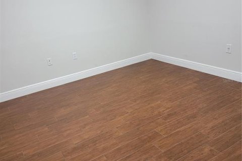 Commercial property in Venice, Florida 193.61 sq.m. № 1833582 - photo 4