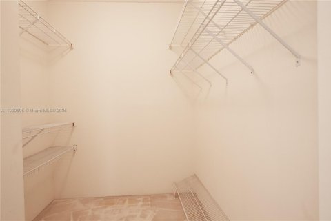 Condominio en venta en Aventura, Florida, 2 dormitorios, 141.21 m2 № 1965572 - foto 17