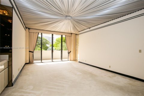 Condominio en venta en Aventura, Florida, 2 dormitorios, 141.21 m2 № 1965572 - foto 6