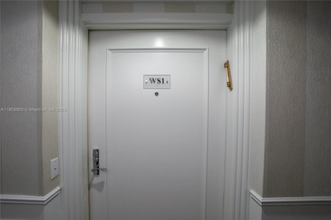 Condominio en venta en Aventura, Florida, 2 dormitorios, 141.21 m2 № 1965572 - foto 30