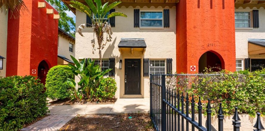 Condominio en Orlando, Florida, 1 dormitorio № 1636699