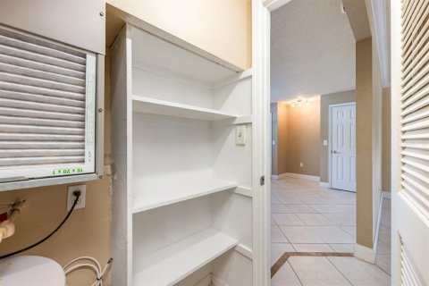 Condominio en venta en Orlando, Florida, 1 dormitorio, 49.89 m2 № 1636699 - foto 9