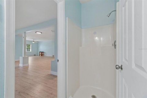 House in New Port Richey, Florida 3 bedrooms, 187.66 sq.m. № 2101924 - photo 19