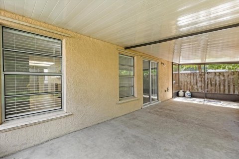 House in Cocoa, Florida 3 bedrooms, 155.33 sq.m. № 1793228 - photo 26