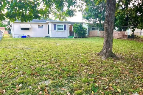 Casa en venta en Pembroke Pines, Florida, 2 dormitorios, 113.34 m2 № 2076168 - foto 13