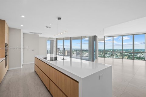 Condo à Miami, Floride, 4 chambres № 2077131