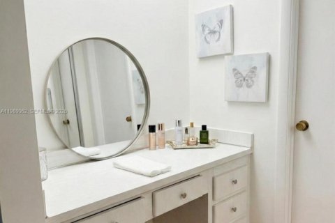 Купить кондоминиум в Холливуд, Флорида 1 комната, 65.96м2, № 2046369 - фото 7