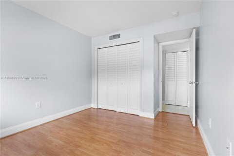 Condominio en venta en Miami, Florida, 2 dormitorios, 80.55 m2 № 1893196 - foto 17
