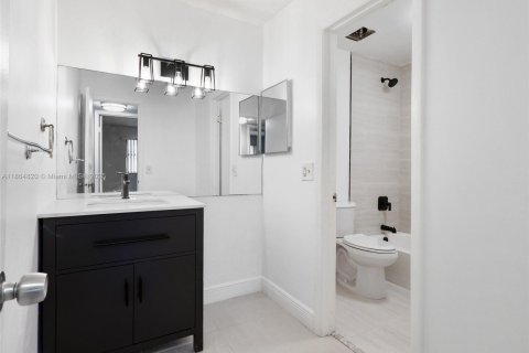 Condominio en venta en Miami, Florida, 2 dormitorios, 80.55 m2 № 1893196 - foto 4