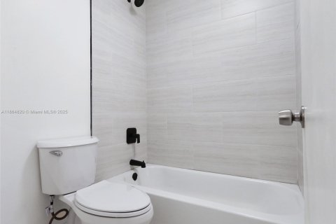 Condominio en venta en Miami, Florida, 2 dormitorios, 80.55 m2 № 1893196 - foto 20