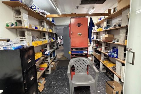 Купить коммерческую недвижимость в Норт-Майами-Бич, Флорида № 2044765 - фото 15